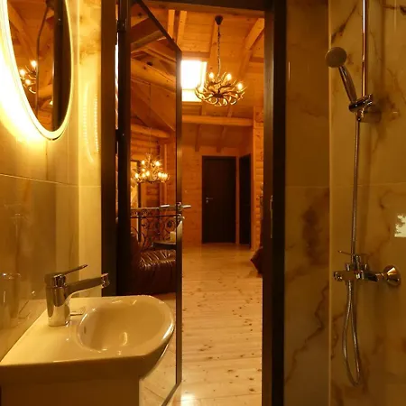 Maison d'hôtes Guest House Qzovir Malo Buchino Ivanyane